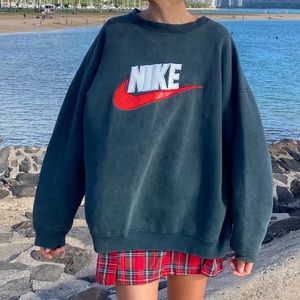 Nike Logo Crewneck Sweatshirt